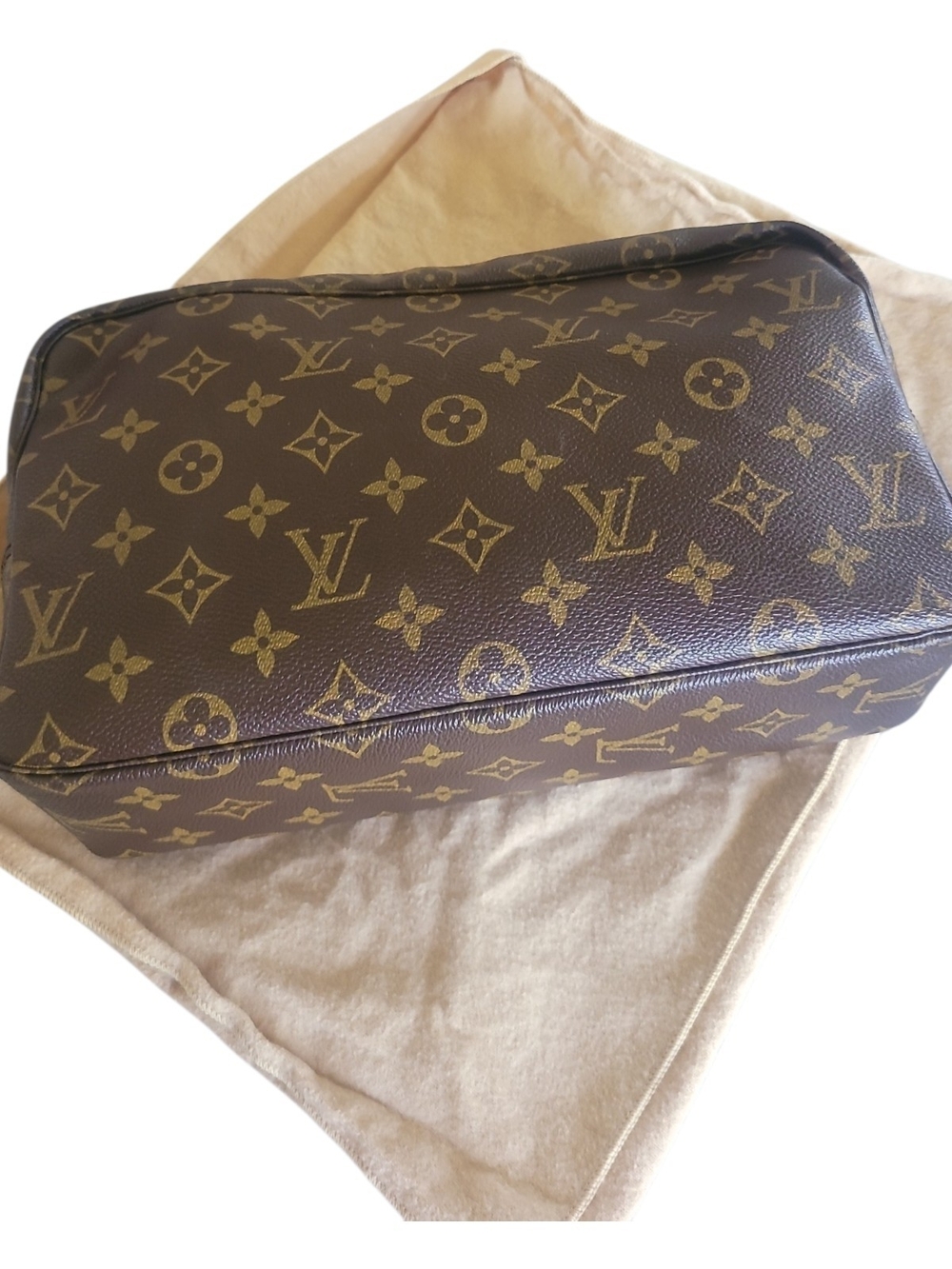 Louis Vuitton Brown Monogram Trousse Toiletry 28 Pouch - Picture 3 of 15